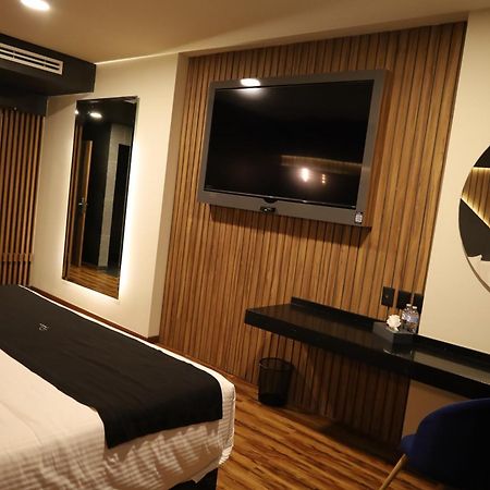 Hotel Yoru 克雷塔罗 外观 照片