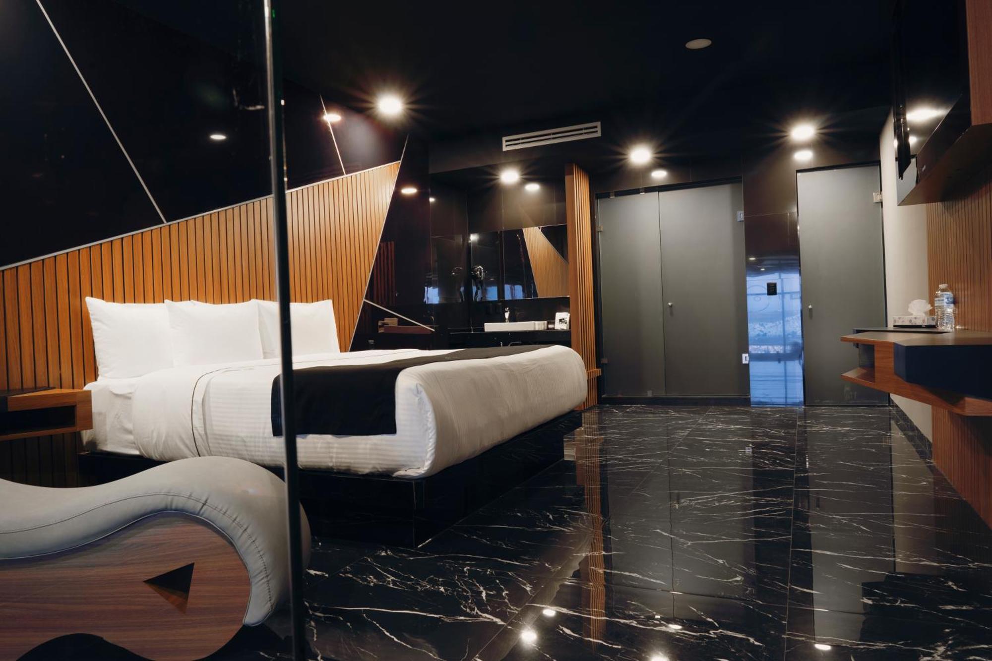 Hotel Yoru 克雷塔罗 外观 照片