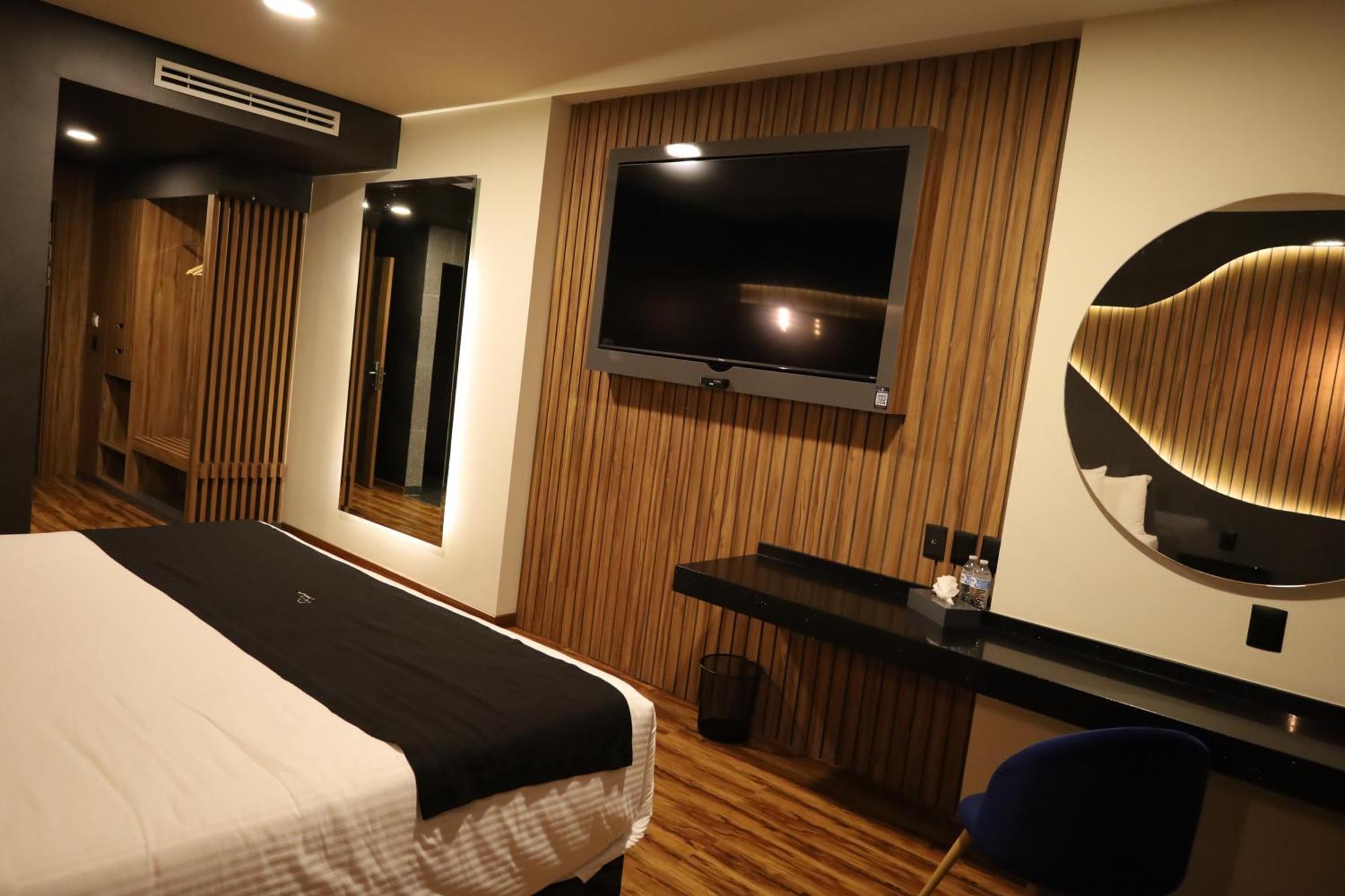 Hotel Yoru 克雷塔罗 外观 照片
